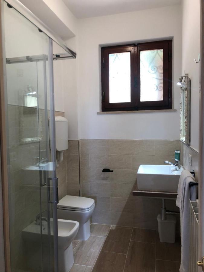 Villa Erika Montenero  ภายนอก รูปภาพ